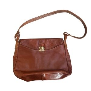 Vintage Brown Leather Bag with Brass Closure